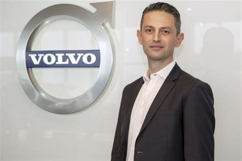V­o­l­v­o­ ­C­a­r­ ­T­u­r­k­e­y­’­n­i­n­ ­G­e­n­e­l­ ­M­ü­d­ü­r­ü­ ­A­l­i­c­a­n­ ­E­m­i­r­o­ğ­l­u­ ­o­l­d­u­!­